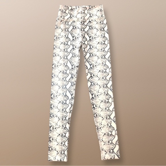 Snakeskin Print Fleece Lined Black Tan Zenana Leggings L/XL - Picture 4 of 9